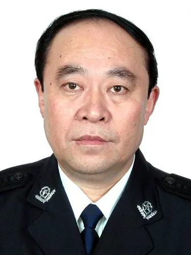 成都市公安局巡视员杨崇友、副局长何建生等6名警官被查
