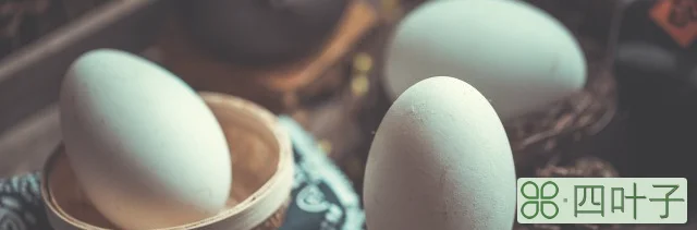 鹅蛋表面有黑色斑点可不可以吃(鹅蛋表面有黑色斑点还能吃吗)